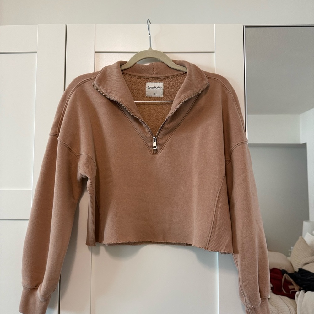 Abercrombie & Fitch Soft Max Essentials Sweater sz Sm